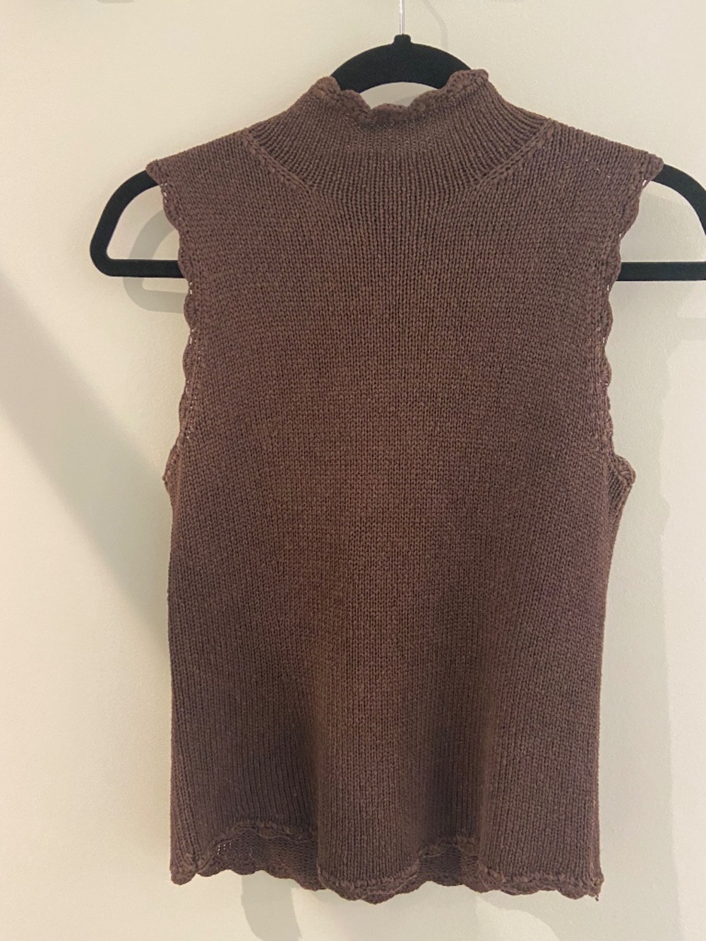 Neiman Marcus Exclusive 100% Silk Sleeveless Mock Neck Top – Chocolate Brown – S